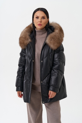 Миниатюра фотографии Женский кожаный пуховик с капюшоном