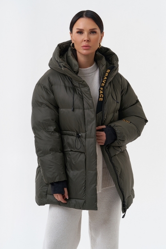 Миниатюра фотографии Женский пуховик с капюшоном