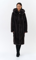 Миниатюра фотографии Женская шуба из норки силуэта баллон с капюшоном