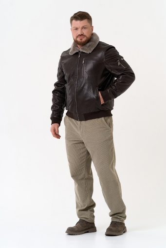 Миниатюра фотографии Мужская дубленка коричневого цвета