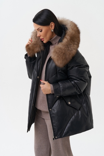 Миниатюра фотографии Женский кожаный пуховик с капюшоном