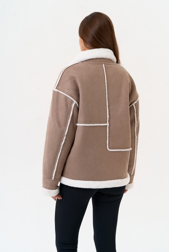 Миниатюра фотографии Женская дубленка из эко замши с воротником стойкой