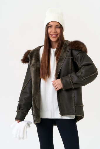 Миниатюра фотографии Женская дубленка из эко замши с капюшоном из эко меха