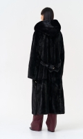 Миниатюра фотографии Женская шуба из скандинавской норки с капюшоном