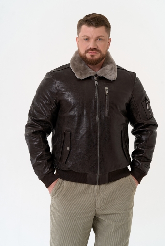 Миниатюра фотографии Мужская дубленка коричневого цвета