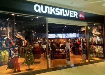 Магазин Quiksilver, где можно купить Жилетки в Южно-Сахалинске