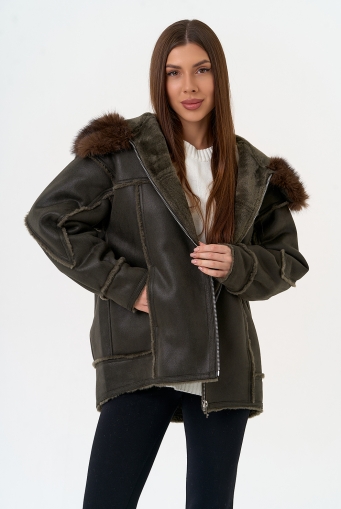 Миниатюра фотографии Женская дубленка из эко замши с капюшоном из эко меха