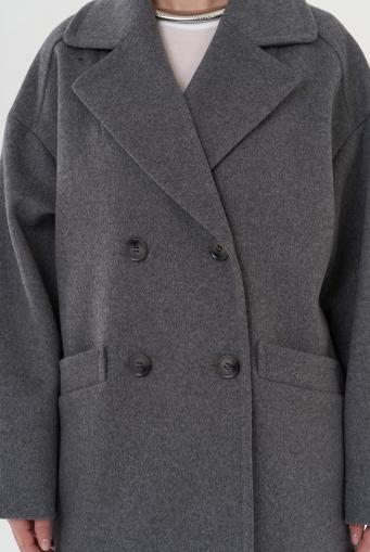 Миниатюра фотографии Двубортное пальто-пиджак
