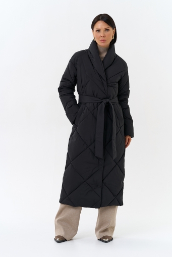 Миниатюра фотографии Женский пуховик с воротником шаль