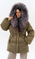 Миниатюра фотографии Женский пуховик с капюшоном из меха блюфрост