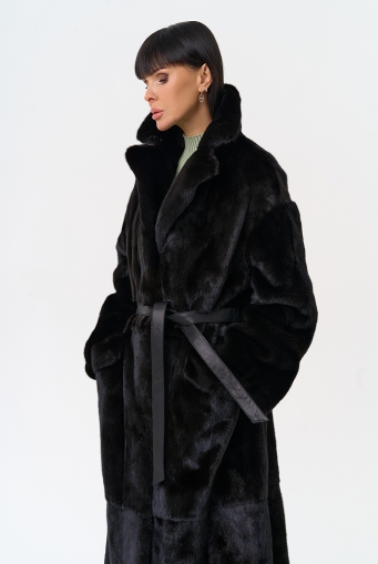 Превью изображения Длинная шуба из меха норки blackglama с поясом Миниатюра фотографии Длинная шуба из меха норки blackglama с поясом