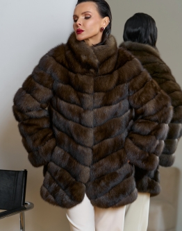 Купить Женская шуба из соболя с воротником стойкой в каталоге