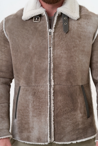 Миниатюра фотографии Светлая мужская дубленка