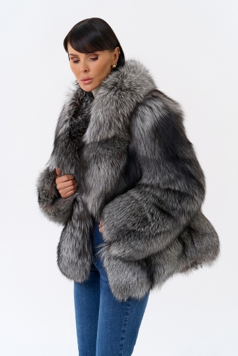 Миниатюра фотографии Шуба из лисы