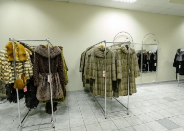 Магазин Белка, где можно купить Куртки в Слободском