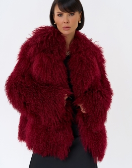 Купить Красная шуба из ламы в каталоге Шубы