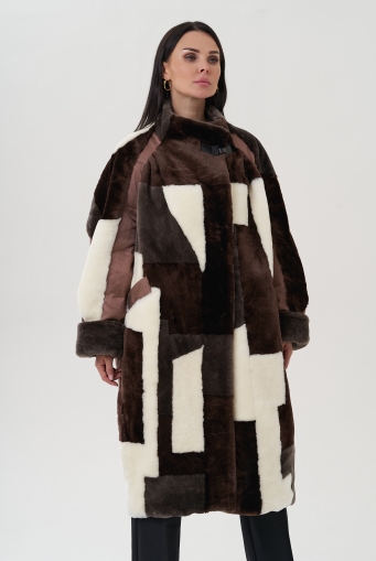 Миниатюра фотографии Пальто утепленное с овчиной