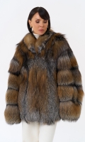 Миниатюра фотографии Короткая шуба из лисы