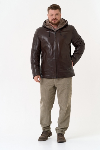 Миниатюра фотографии Мужская дубленка коричневого цвета с капюшоном