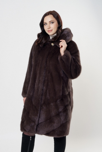 Миниатюра фотографии Шуба из норки с капюшоном