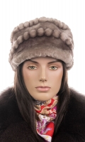 Миниатюра фотографии Шапка женская из мутона