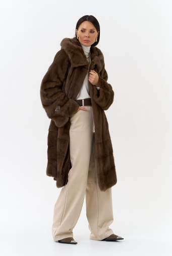 Миниатюра фотографии Шуба из меха норки с капюшоном