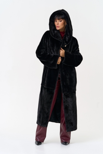 Миниатюра фотографии Женская шуба из скандинавской норки с капюшоном