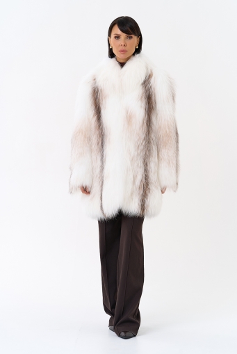 Миниатюра фотографии Белая шуба из лисы