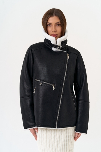 Миниатюра фотографии Женская дубленка из эко замши черного цвета