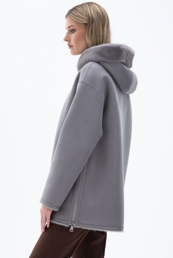 Миниатюра фотографии Женская двухсторонняя дубленка из эко кожи с капюшоном