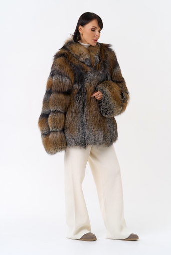 Миниатюра фотографии Короткая шуба из лисы