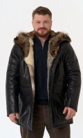 Миниатюра фотографии Мужская куртка с капюшоном на мехе из волка