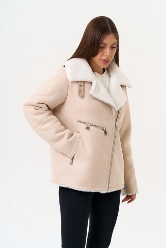 Миниатюра фотографии Светлая дубленка из эко замши