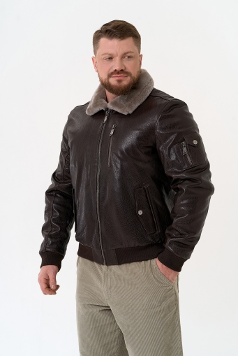 Миниатюра фотографии Мужская дубленка коричневого цвета