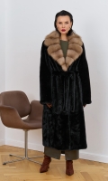 Миниатюра фотографии Шуба из меха норки с воротником из меха куницы