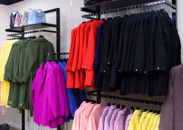 Магазин simona, где можно купить Куртки в Мурманске