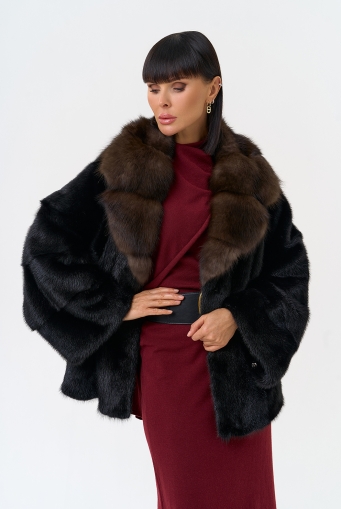 Миниатюра фотографии Шуба из меха норки с воротником из меха куницы