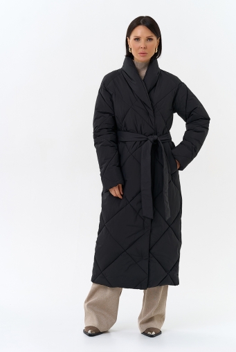 Миниатюра фотографии Женский пуховик с воротником шаль