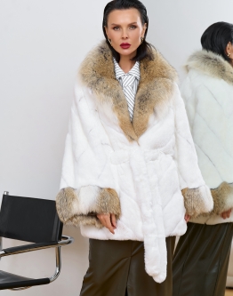 Купить Шуба из кролика с отделкой из меха койота в каталоге