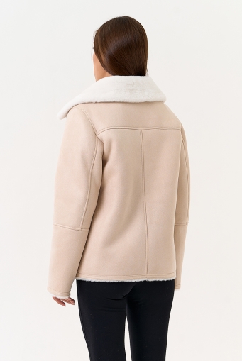 Миниатюра фотографии Светлая дубленка из эко замши